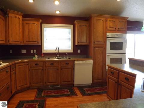 758 S Alger Rd, Ithaca, MI 48847 photo 16