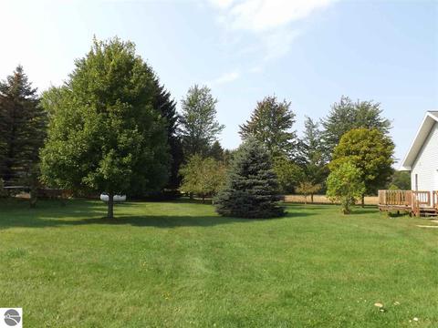 758 S Alger Rd, Ithaca, MI 48847 photo 6