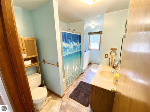 5555 E Pleasant Valley Rd, Shepherd, MI 48883 photo 19