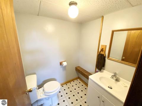 5555 E Pleasant Valley Rd, Shepherd, MI 48883 photo 28