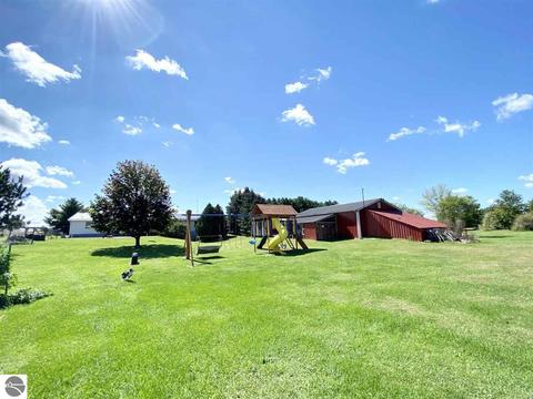 5555 E Pleasant Valley Rd, Shepherd, MI 48883 photo 41