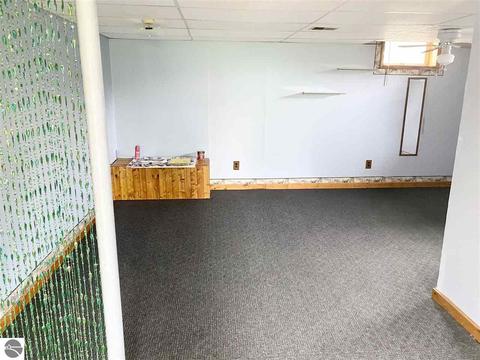 5555 E Pleasant Valley Rd, Shepherd, MI 48883 photo 27