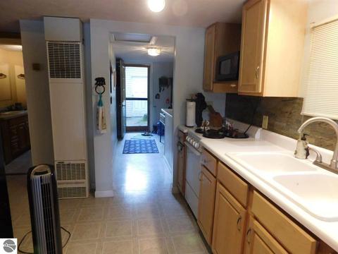 6285 Marshall Dr, Gladwin, MI 48624 photo 6