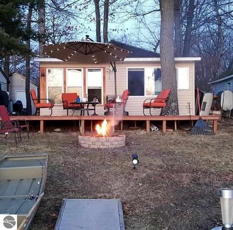 6285 Marshall Dr, Gladwin, MI 48624 photo 3
