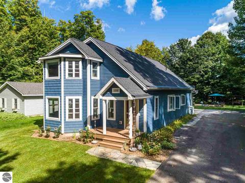 4209 S Hemlock Rd, Cedar, MI 49621 photo 1