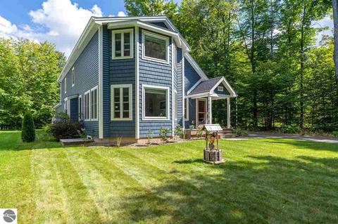 4209 S Hemlock Rd, Cedar, MI 49621 photo 31