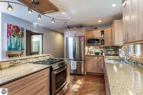 4209 S Hemlock Rd, Cedar, MI 49621 photo 13