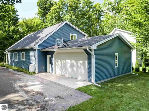 4209 S Hemlock Rd, Cedar, MI 49621 photo 5
