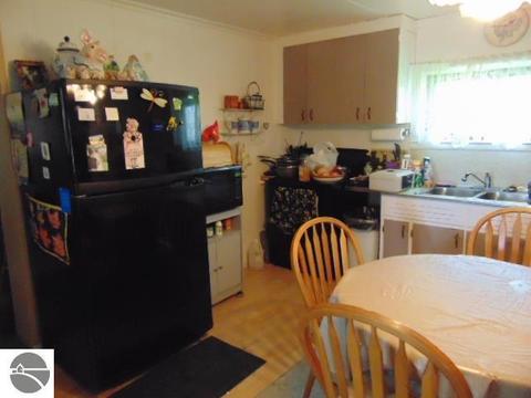 7752 W Saint Charles Rd, Sumner, MI 48889 photo 6