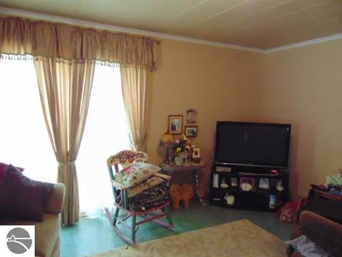 7752 W Saint Charles Rd, Sumner, MI 48889 photo 9