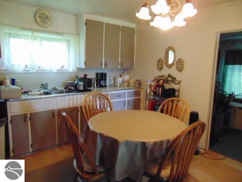 7752 W Saint Charles Rd, Sumner, MI 48889 photo 7