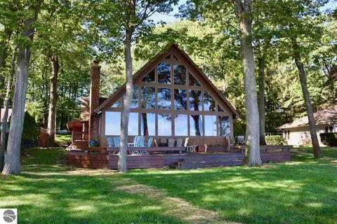 173 S Huron, Au Gres, MI 48703 photo 1