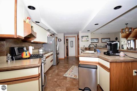 173 S Huron, Au Gres, MI 48703 photo 48