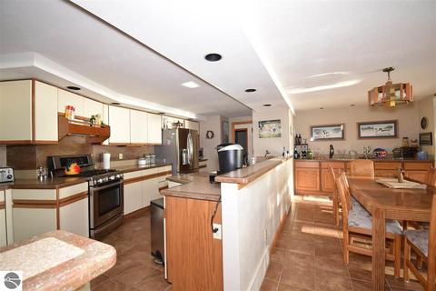 173 S Huron, Au Gres, MI 48703 photo 46