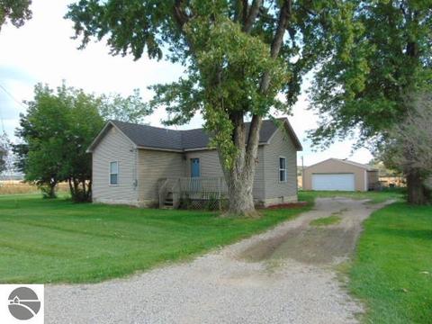 408 E Gratiot Rd, Ithaca, MI 48847 photo 1