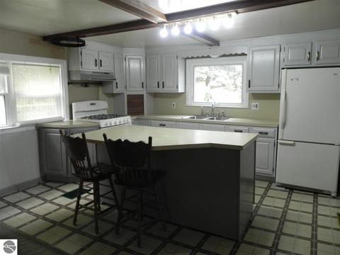 3709 E Walton Rd, Shepherd, MI 48883 photo 7
