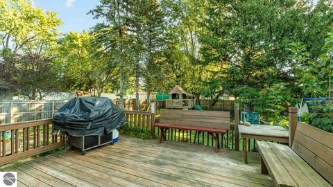 216 Pineview Dr, Alma, MI 48801 photo 14