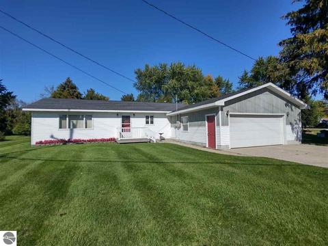 312 W Michigan Ave, Au Gres, MI 48703 photo 3