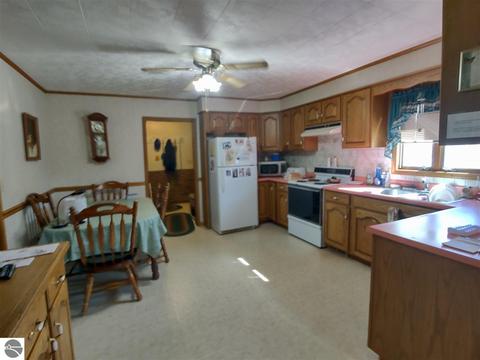 312 W Michigan Ave, Au Gres, MI 48703 photo 18