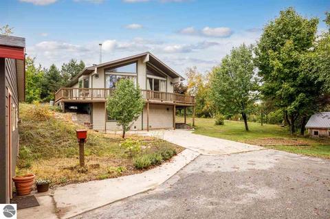 12161 S Bugai Rd, Traverse City, MI 49684 photo 15
