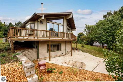 12161 S Bugai Rd, Traverse City, MI 49684 photo 6