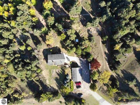 12161 S Bugai Rd, Traverse City, MI 49684 photo 8