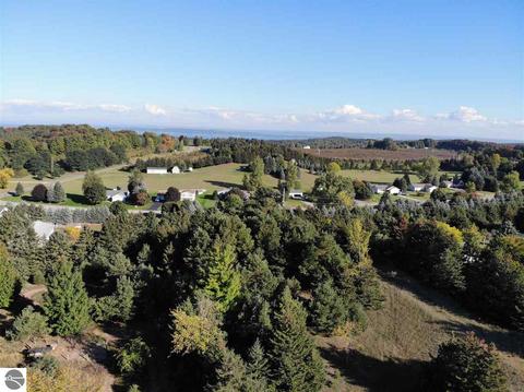 12161 S Bugai Rd, Traverse City, MI 49684 photo 10