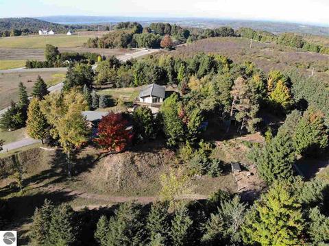 12161 S Bugai Rd, Traverse City, MI 49684 photo 11