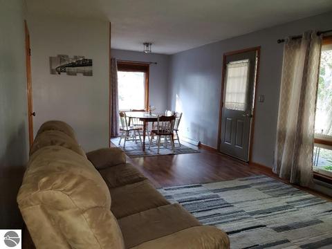 111 Dearing Dr, Shepherd, MI 48883 photo 9