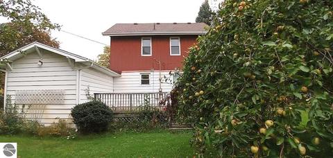 512 E Cedar, Standish, MI 48658 photo 3