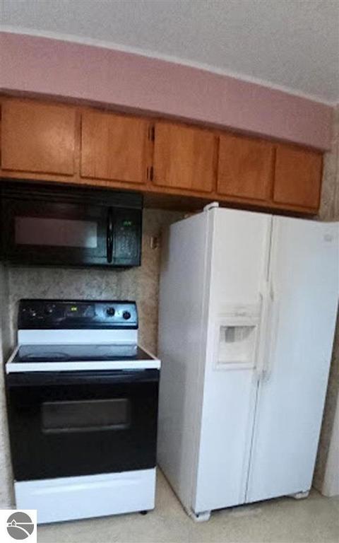 512 E Cedar, Standish, MI 48658 photo 14