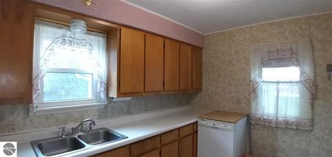 512 E Cedar, Standish, MI 48658 photo 13