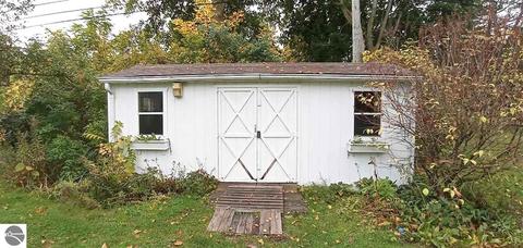 512 E Cedar, Standish, MI 48658 photo 2