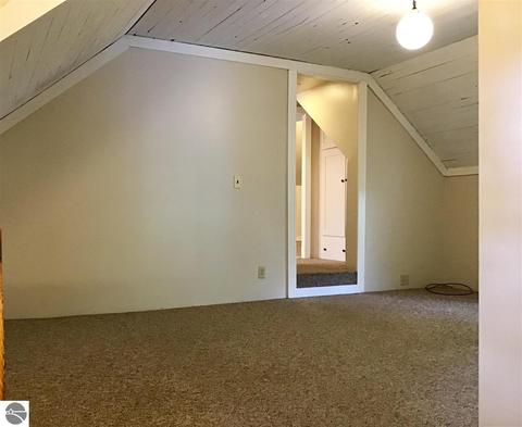 809 Eighth St, Traverse City, MI 49686 photo 18