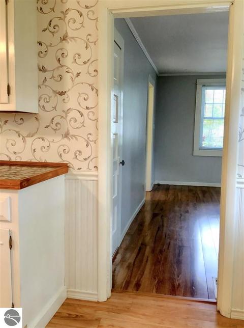 809 Eighth St, Traverse City, MI 49686 photo 8