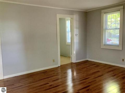 809 Eighth St, Traverse City, MI 49686 photo 10
