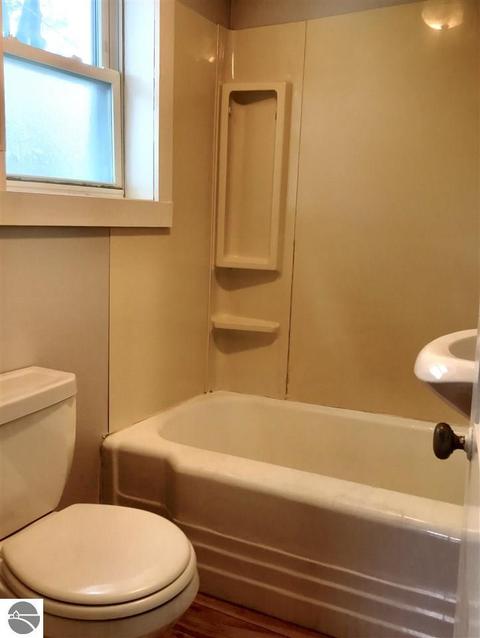 809 Eighth St, Traverse City, MI 49686 photo 15