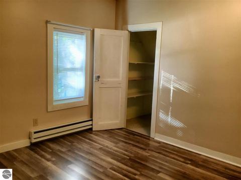 809 Eighth St, Traverse City, MI 49686 photo 30