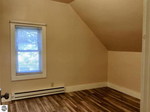 809 Eighth St, Traverse City, MI 49686 photo 32