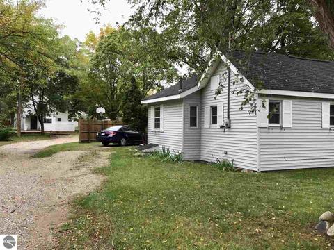 809 Eighth St, Traverse City, MI 49686 photo 51