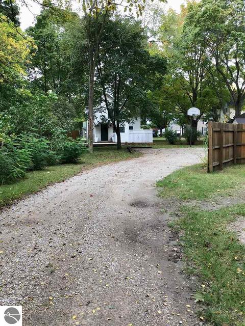 809 Eighth St, Traverse City, MI 49686 photo 53