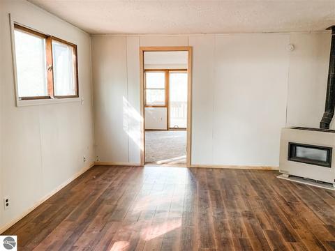 3294 Lansing, Harrison, MI 48625 photo 15
