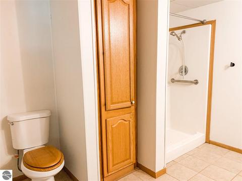 3294 Lansing, Harrison, MI 48625 photo 11