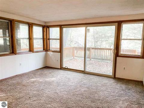 3294 Lansing, Harrison, MI 48625 photo 16