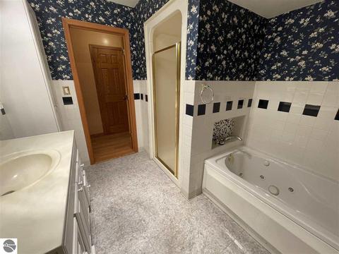 985 Pettit Rd, Lupton, MI 48635 photo 17