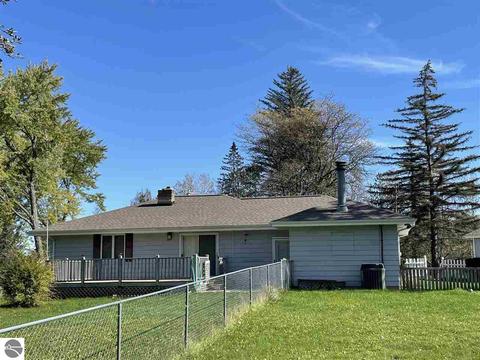 985 Pettit Rd, Lupton, MI 48635 photo 8