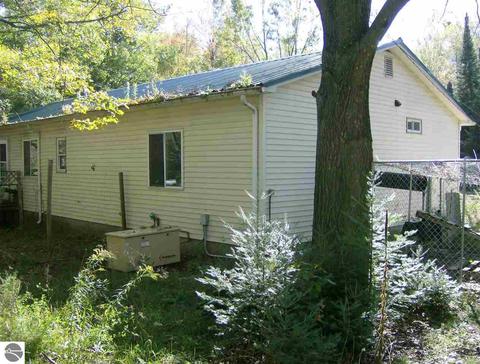 160 W Mason Rd, Twining, MI 48766 photo 3