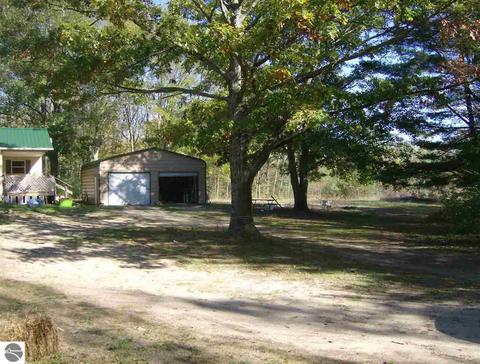 160 W Mason Rd, Twining, MI 48766 photo 5