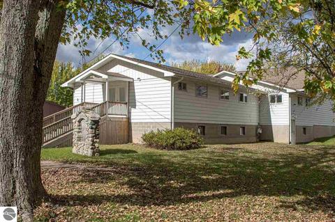 115 E Fraser St, Coleman, MI 48618 photo 3