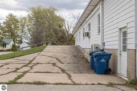 115 E Fraser St, Coleman, MI 48618 photo 8